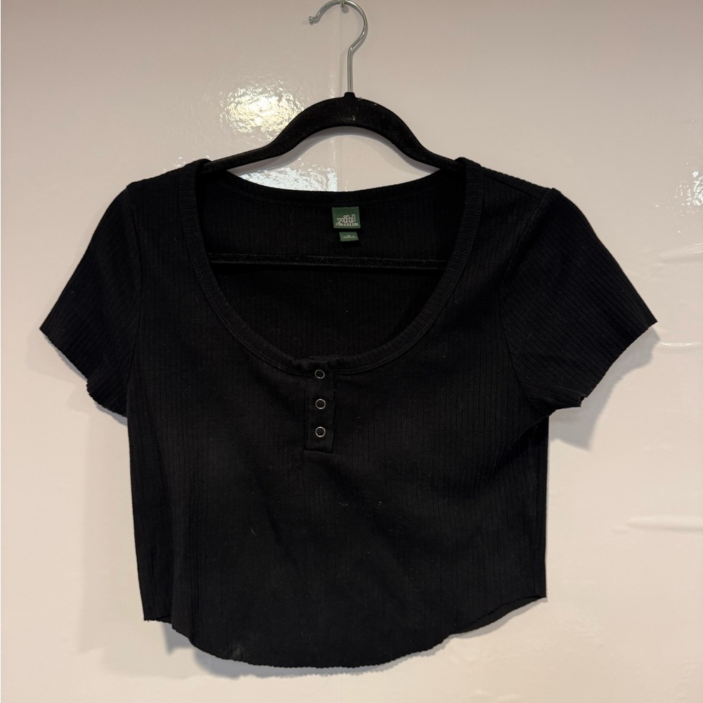 Black ribbed‎ wild fable curved hem short sleeve